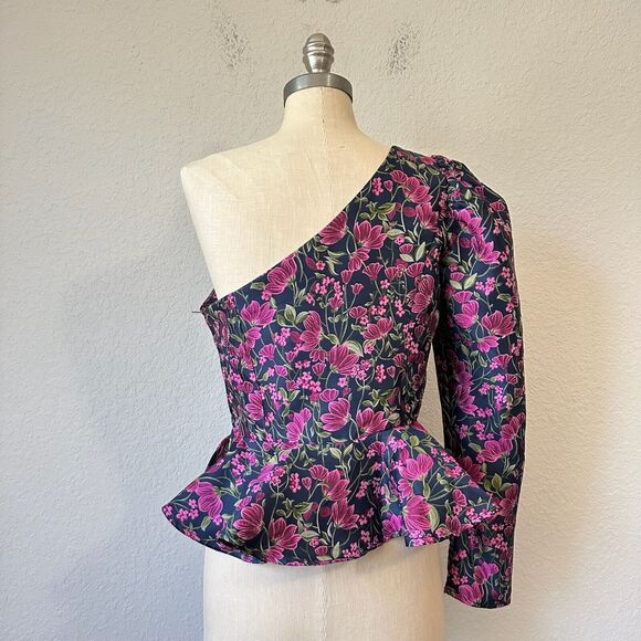 NWOT EN SAISON Floral Jacquard One Shoulder Top in Multi Floral Print - Picture 10 of 13